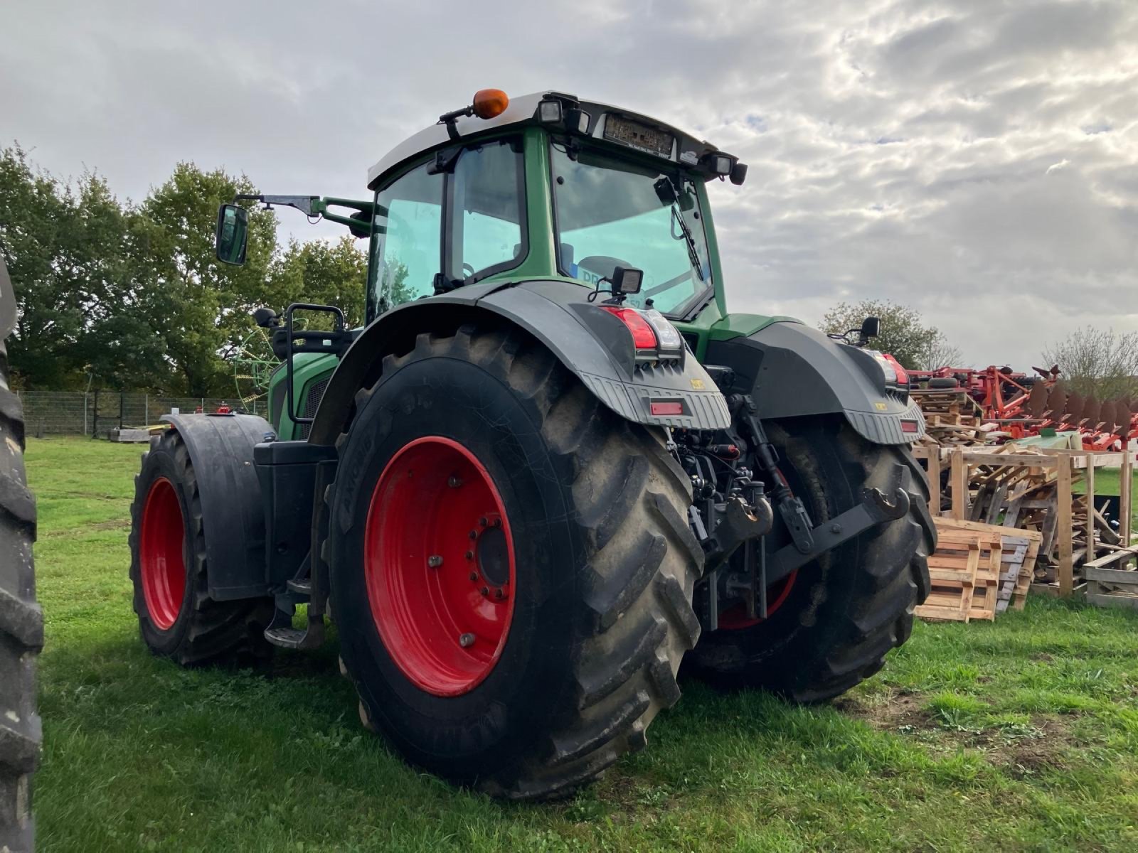 Traktor типа Fendt 933 Vario S4 Profi Plus, Gebrauchtmaschine в Goldberg (Фотография 3)