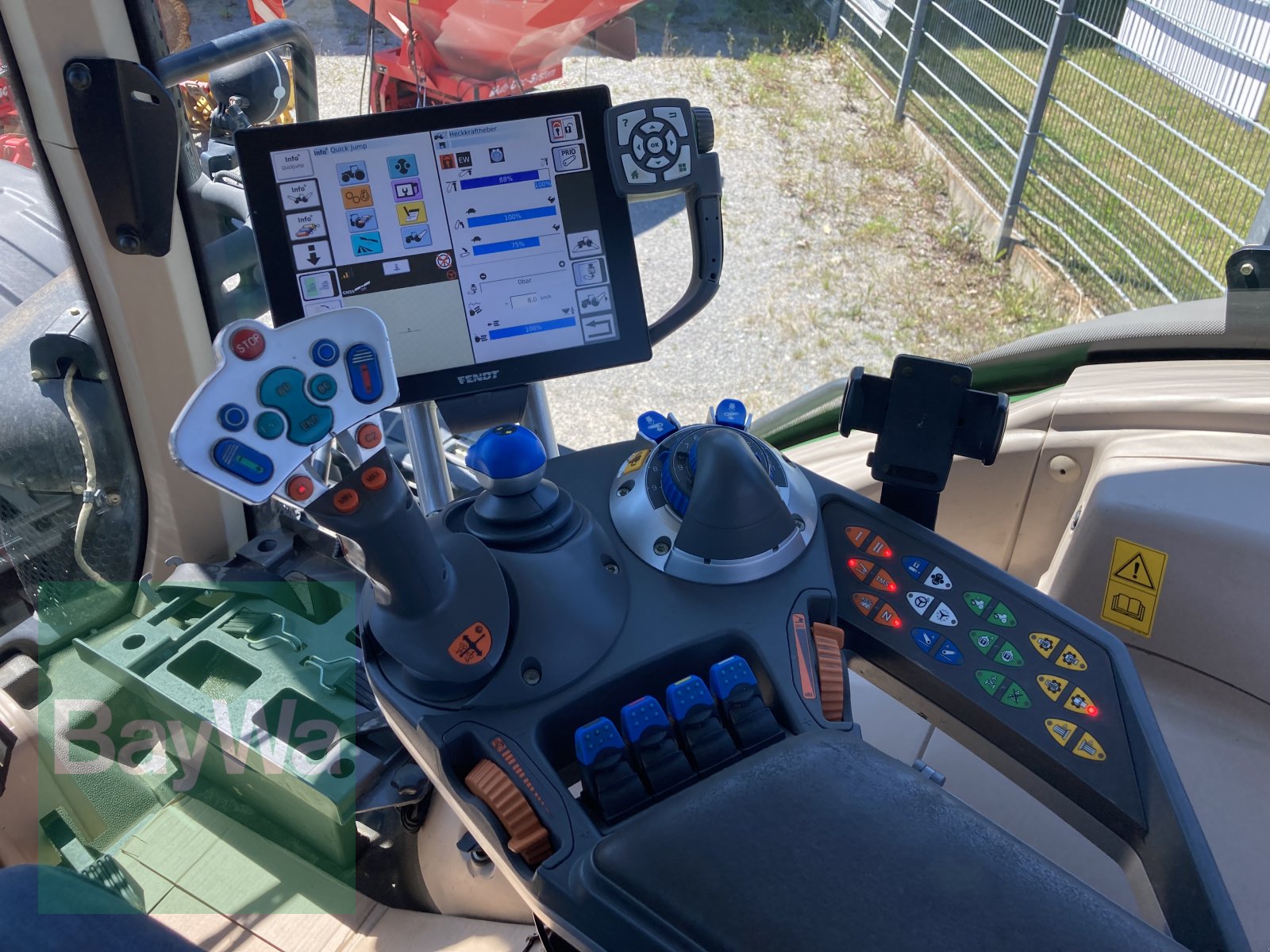 Traktor типа Fendt 933 Vario SCR Profi Plus RTK, Gebrauchtmaschine в Giebelstadt (Фотография 17)