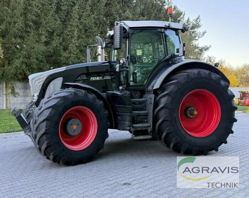 Traktor типа Fendt 933 VARIO SCR PROFI PLUS, Gebrauchtmaschine в Calbe / Saale (Фотография 3)