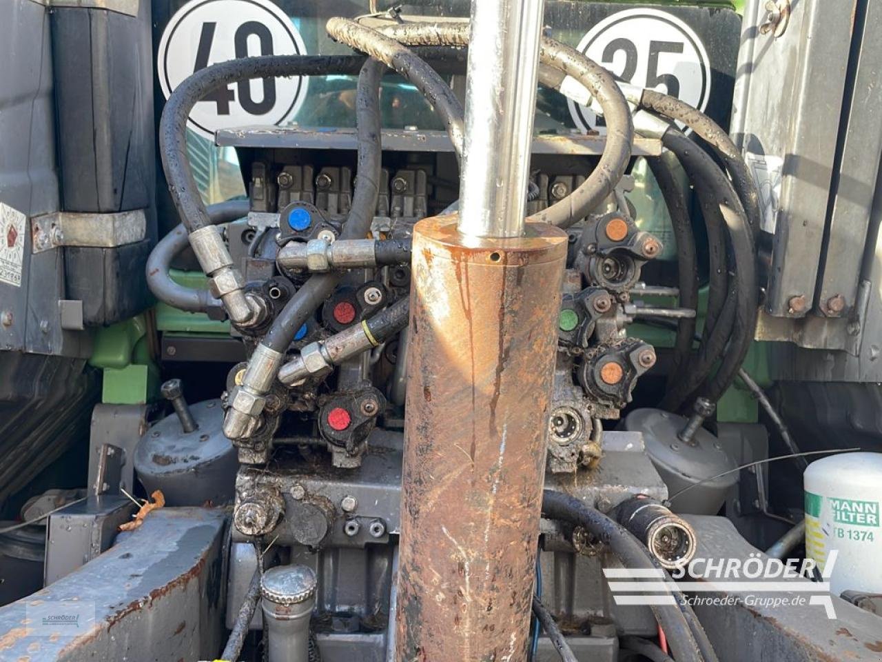 Traktor of the type Fendt 933 VARIO TMS, Gebrauchtmaschine in Westerstede (Picture 11)