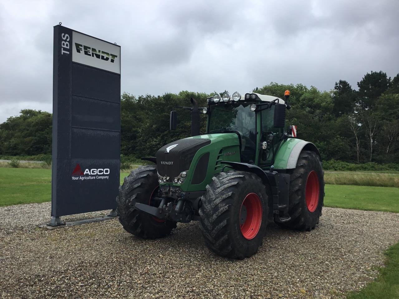 Traktor of the type Fendt 936 SCR, Gebrauchtmaschine in Grindsted (Picture 2)