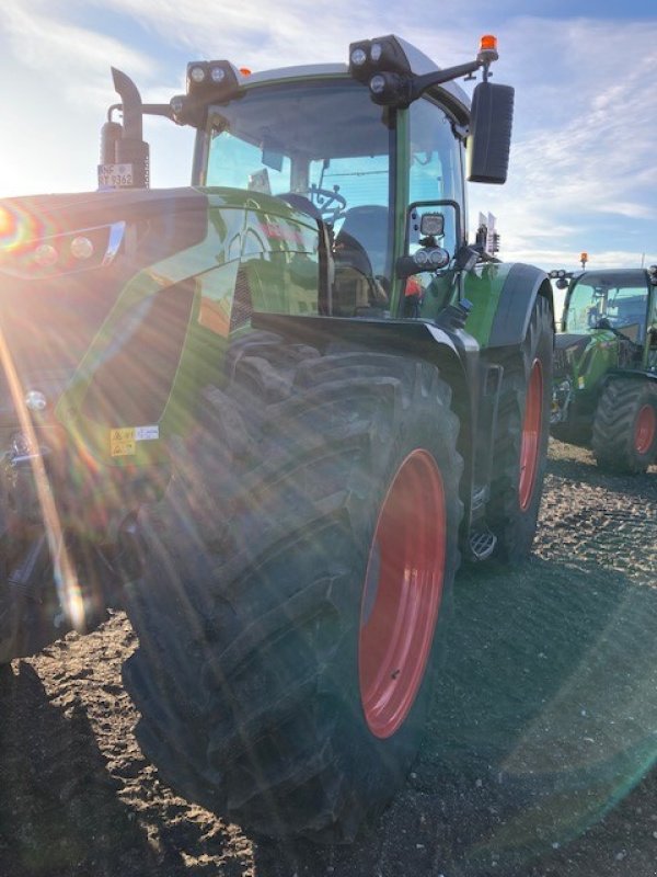 Traktor of the type Fendt 936 Vario Gen7 Profi+, Gebrauchtmaschine in Bevern (Picture 3)