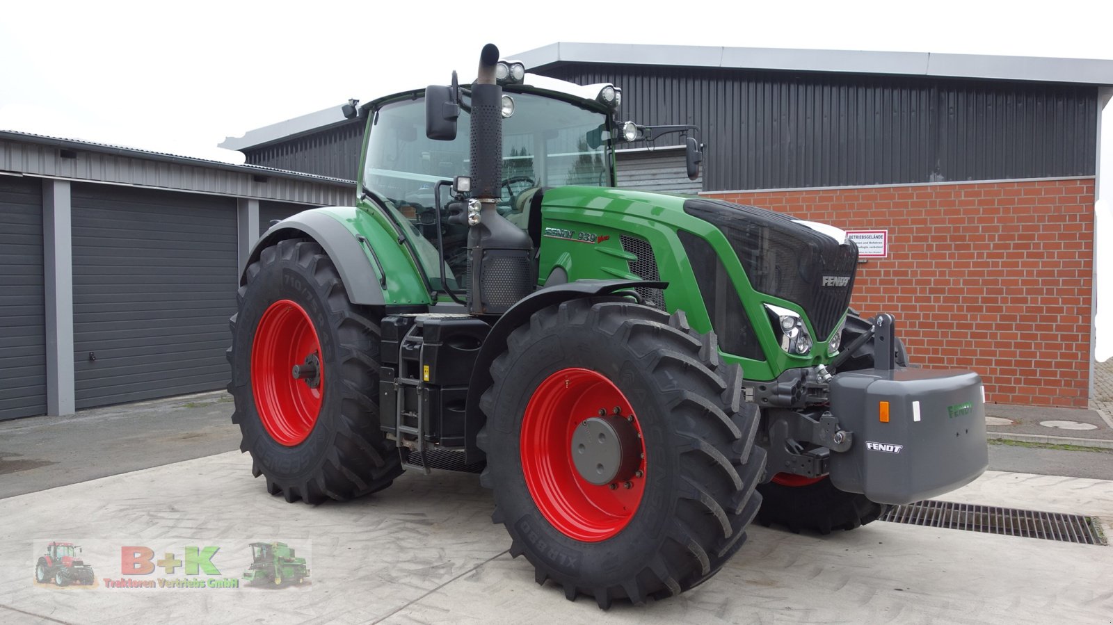 Traktor типа Fendt 939 Vario S4 Profi Plus, Gebrauchtmaschine в Kettenkamp (Фотография 3)