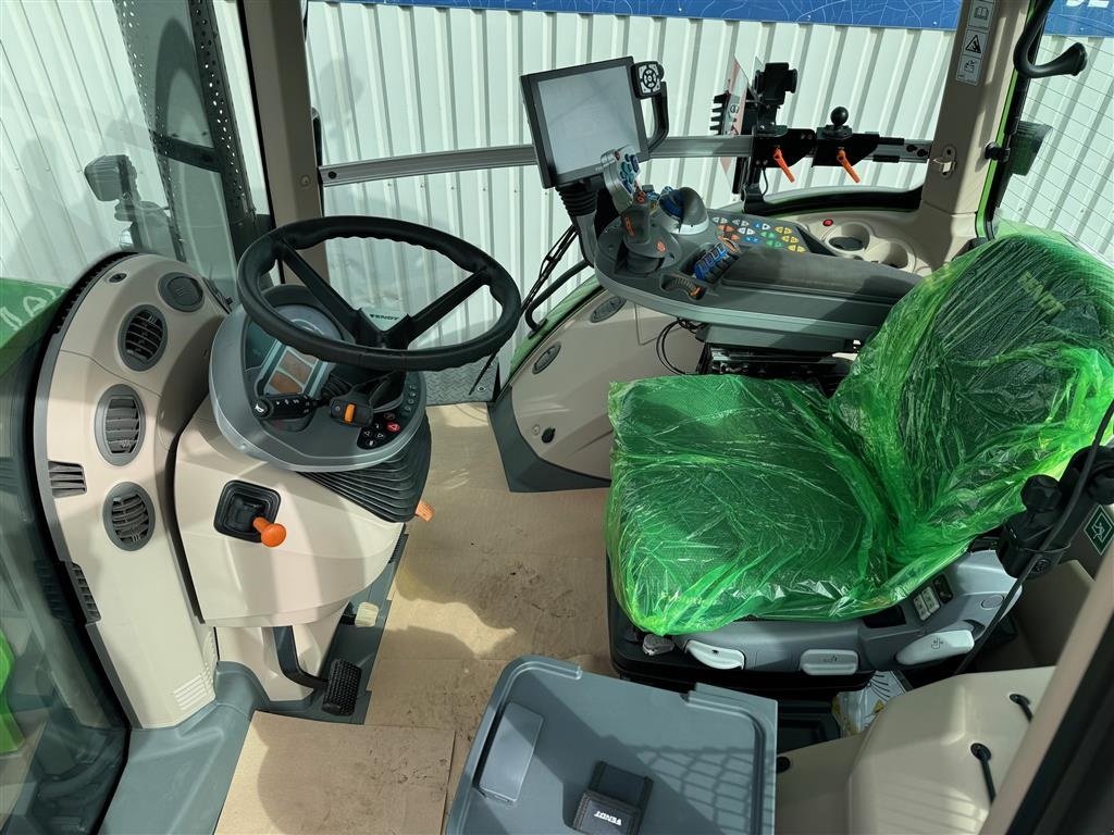 Traktor tip Fendt 942 Gen6 Profi Plus Med Front PTO. Få timer, Gebrauchtmaschine in Rødekro (Poză 8)