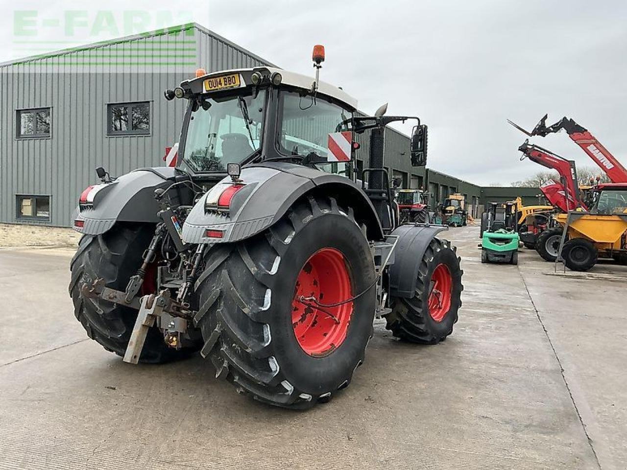 Traktor des Typs Fendt black 828 profi plus tractor (st21583), Gebrauchtmaschine in SHAFTESBURY (Bild 7)