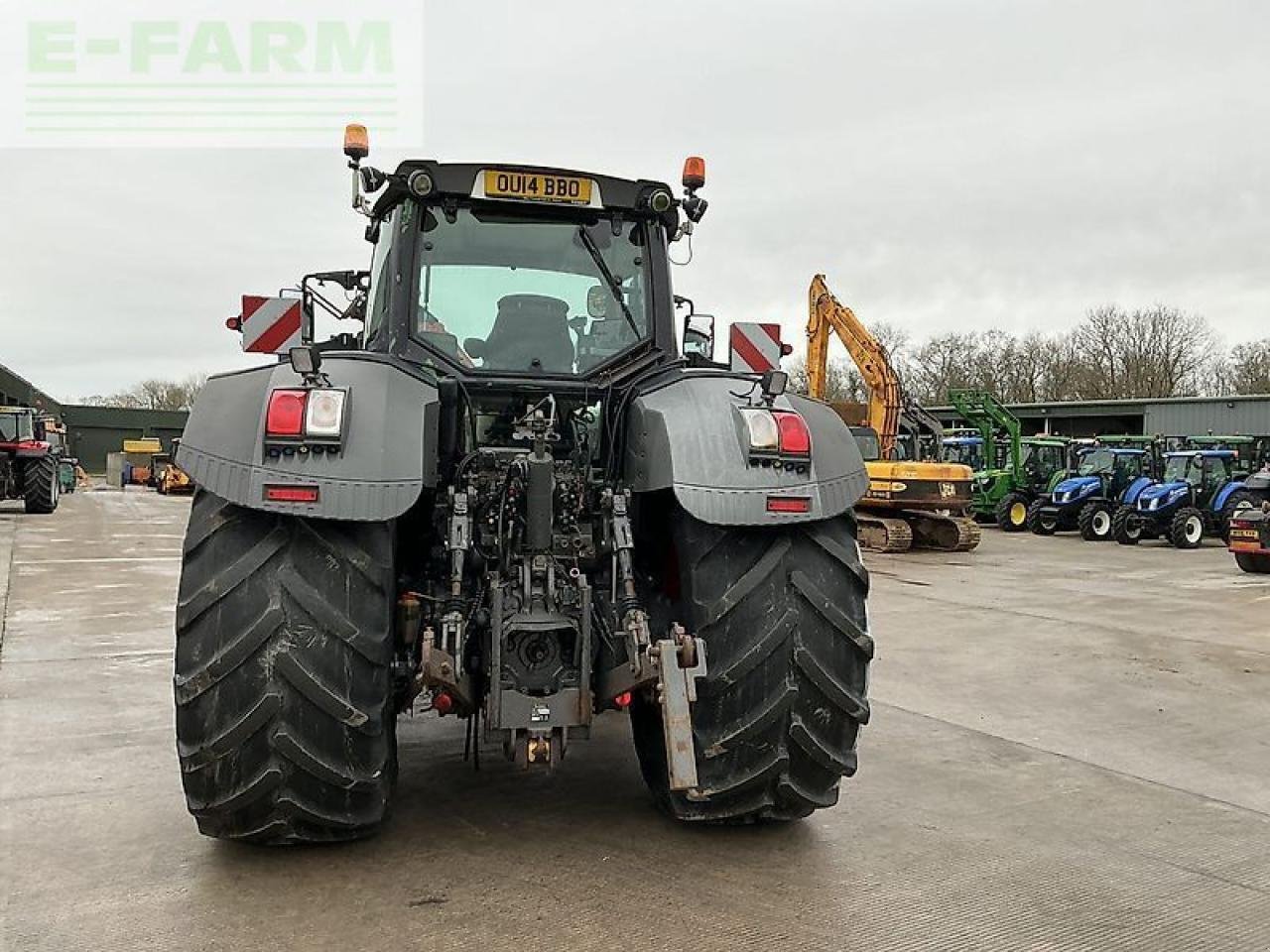 Traktor des Typs Fendt black 828 profi plus tractor (st21583), Gebrauchtmaschine in SHAFTESBURY (Bild 8)