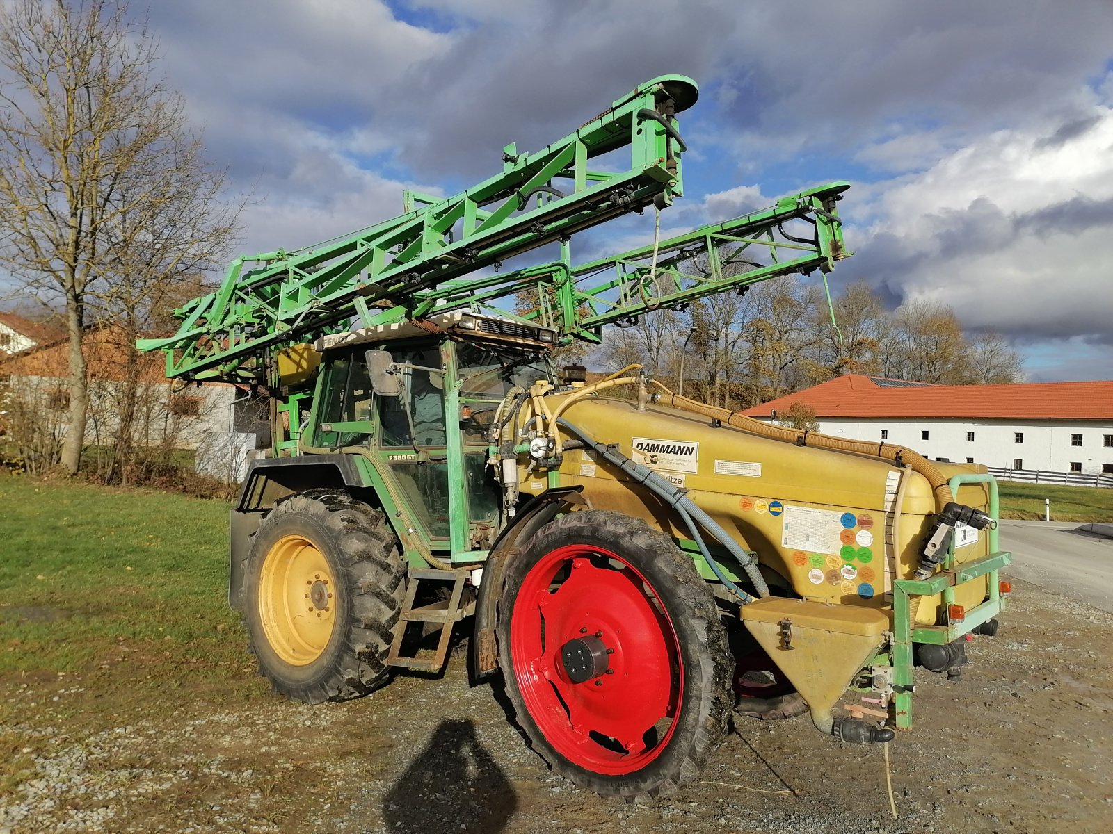 Traktor a típus Fendt F 380 GT !! MOTOR TOP !! Getriebe TOP !! Allrad Frontzapfwelle Fronthydraulik Traktor Geräteträger 395 GTA GTH Dammann Spritze, Gebrauchtmaschine ekkor: Bad Birnbach (Kép 1)