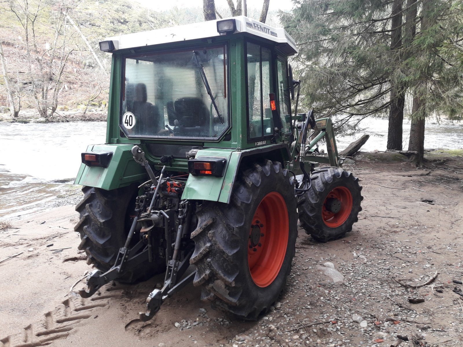 Traktor des Typs Fendt F 380 GTA, Gebrauchtmaschine in Böbrach (Bild 3)