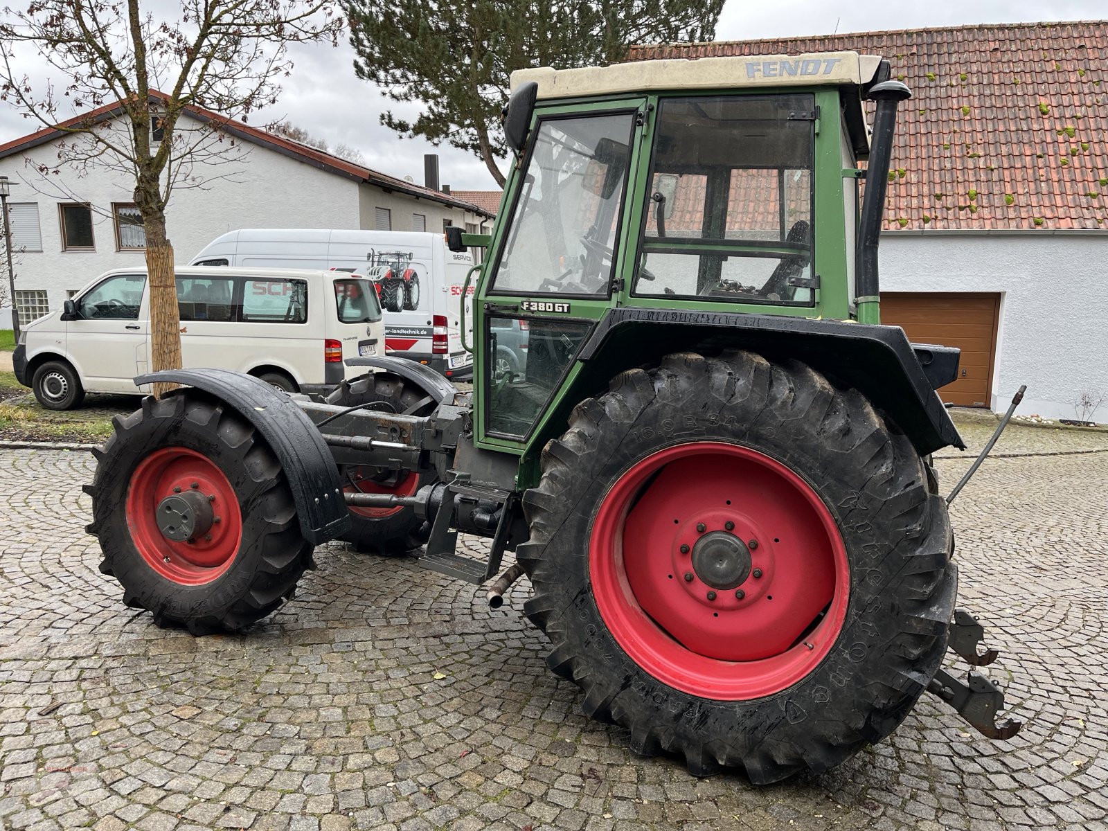 Traktor of the type Fendt F 380 GTA, Gebrauchtmaschine in Schwandorf (Picture 4)