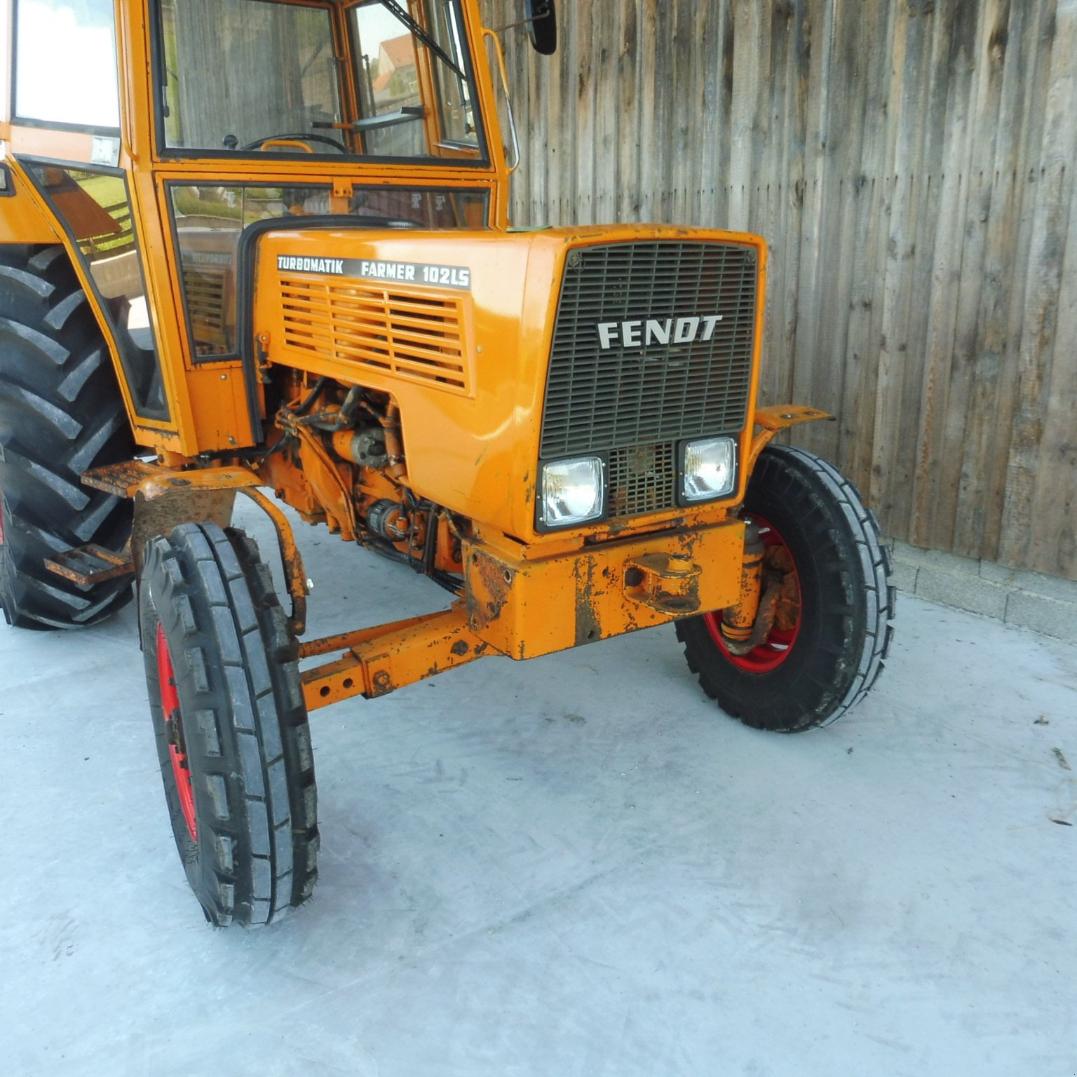 Traktor des Typs Fendt Farmer 102 LS, Gebrauchtmaschine in Kammlach (Bild 4)