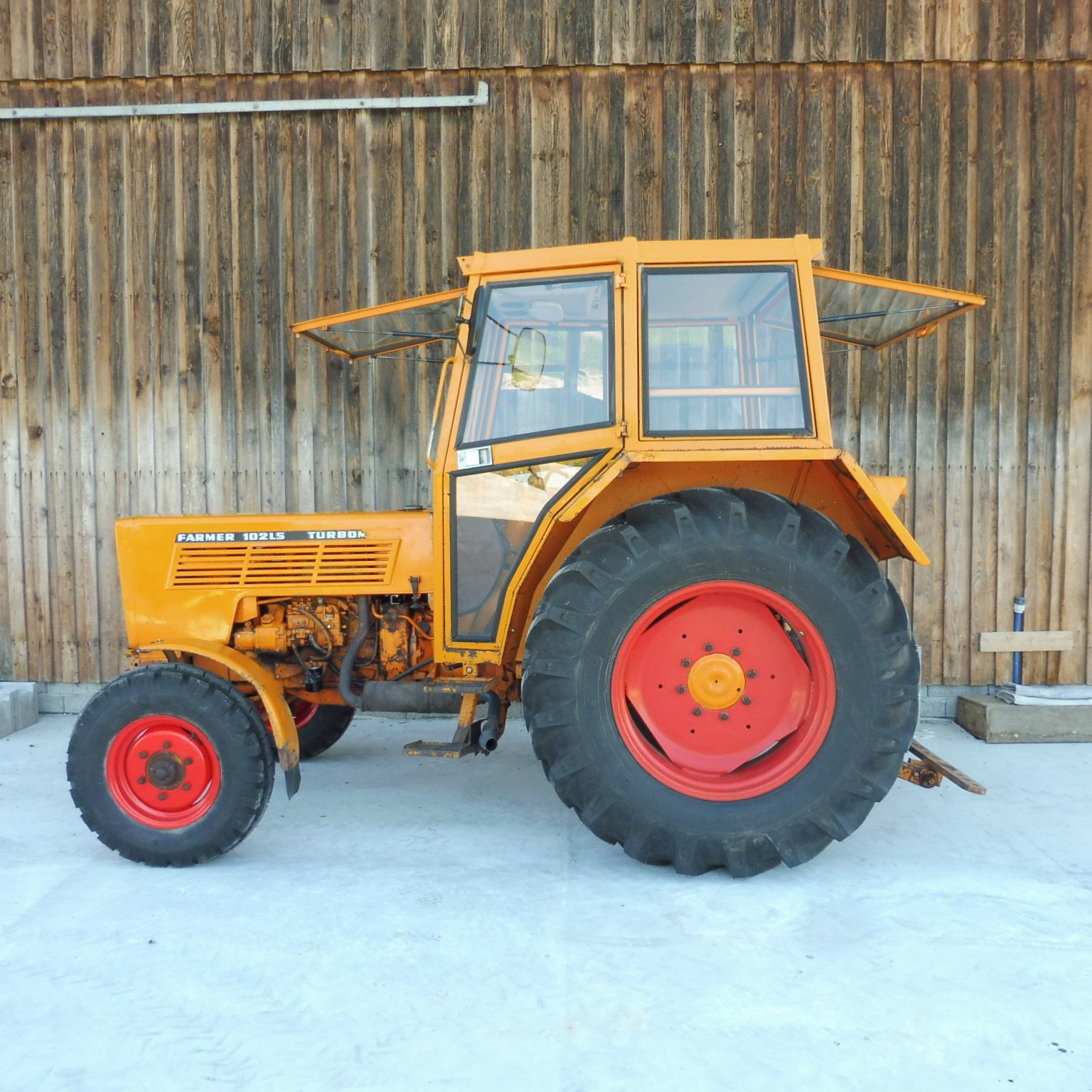 Traktor typu Fendt Farmer 102 LS, Gebrauchtmaschine w Kammlach (Zdjęcie 9)