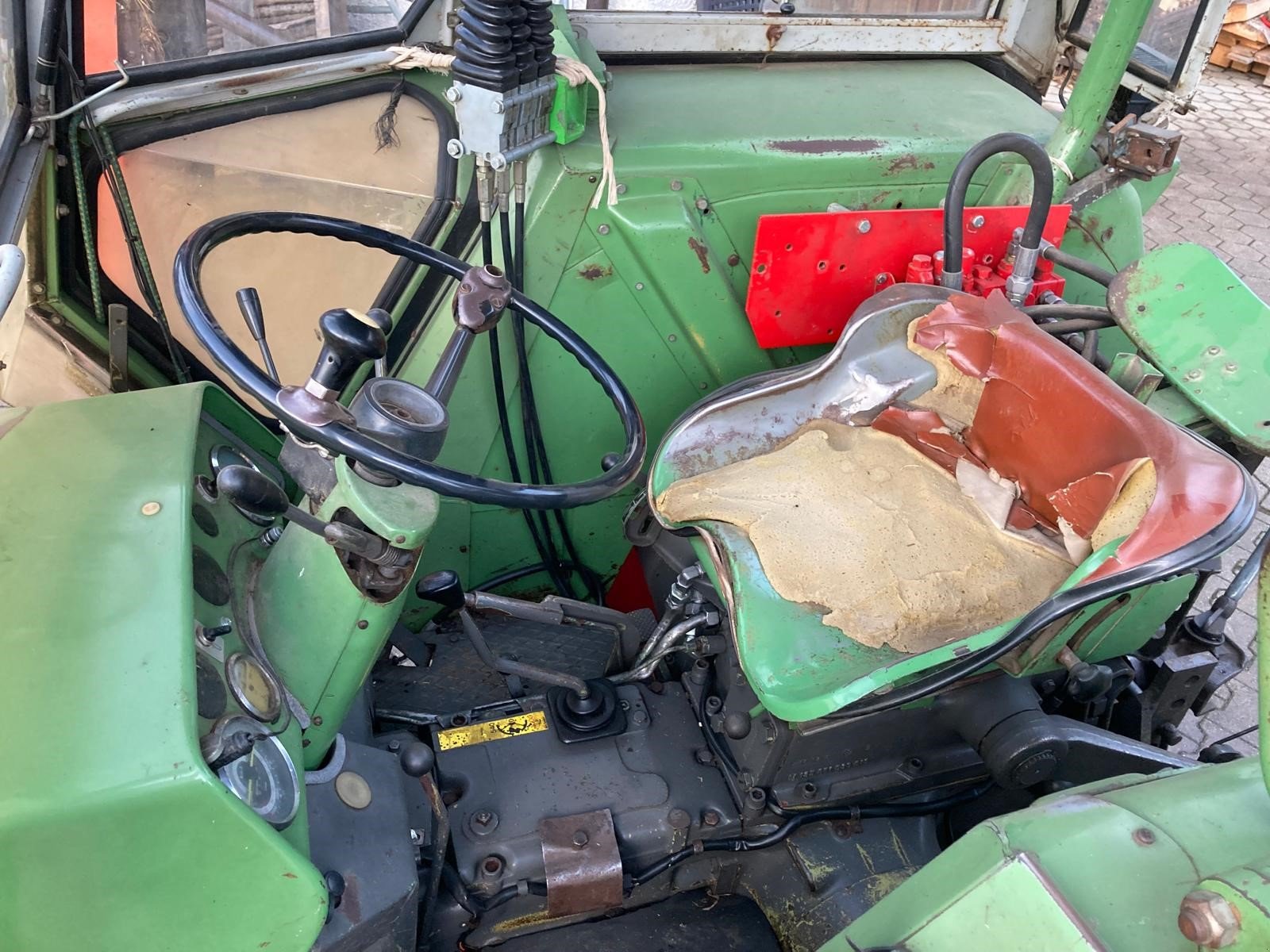 Traktor tip Fendt Farmer 102 S, Gebrauchtmaschine in Antdorf (Poză 8)