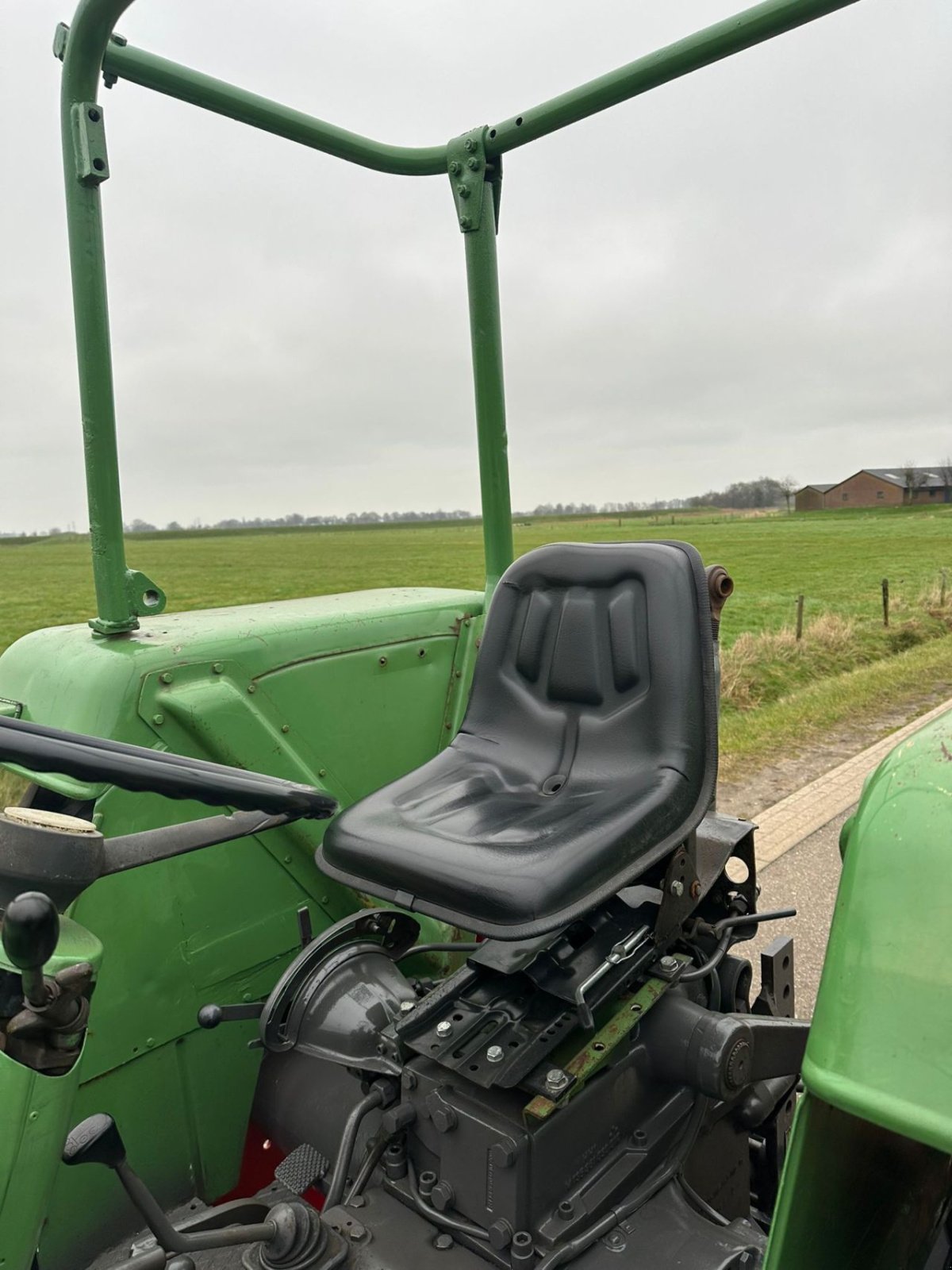 Traktor des Typs Fendt Farmer 104 S, Gebrauchtmaschine in zwolle (Bild 4)