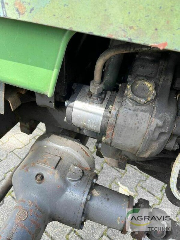 Traktor des Typs Fendt FARMER 105 SA, Gebrauchtmaschine in Meschede (Bild 12)