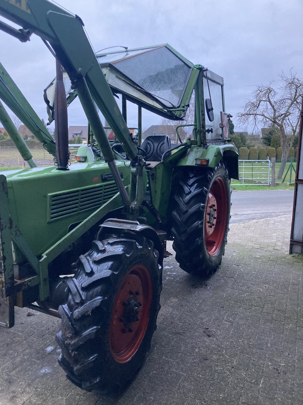 Traktor of the type Fendt Farmer 108 S, Gebrauchtmaschine in Ahnsbeck (Picture 3)