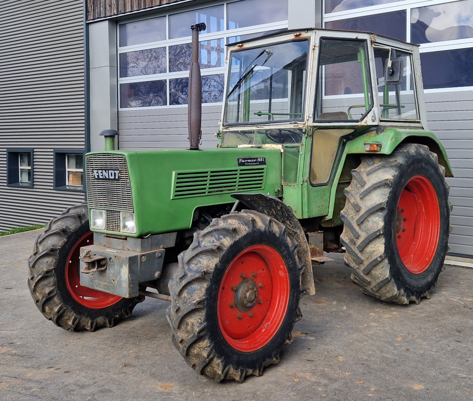 Traktor Türe ait Fendt Farmer 108 SA, Gebrauchtmaschine içinde Neureichenau (resim 1)