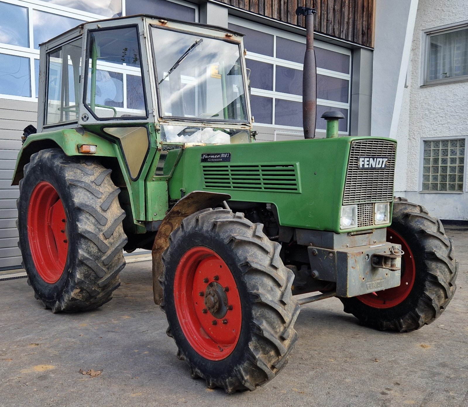 Traktor Türe ait Fendt Farmer 108 SA, Gebrauchtmaschine içinde Neureichenau (resim 4)