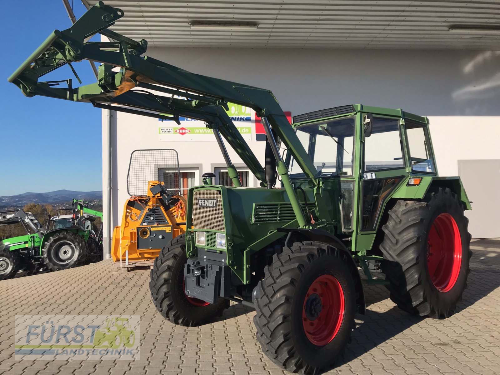 Traktor des Typs Fendt Farmer 108 SA, Gebrauchtmaschine in Perlesreut (Bild 3)