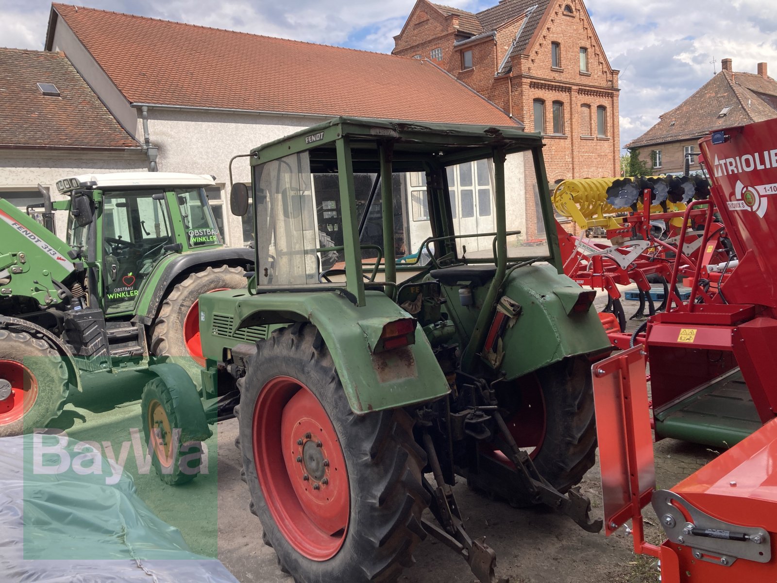 Traktor Türe ait Fendt Farmer 108, Gebrauchtmaschine içinde Schwabach (resim 3)