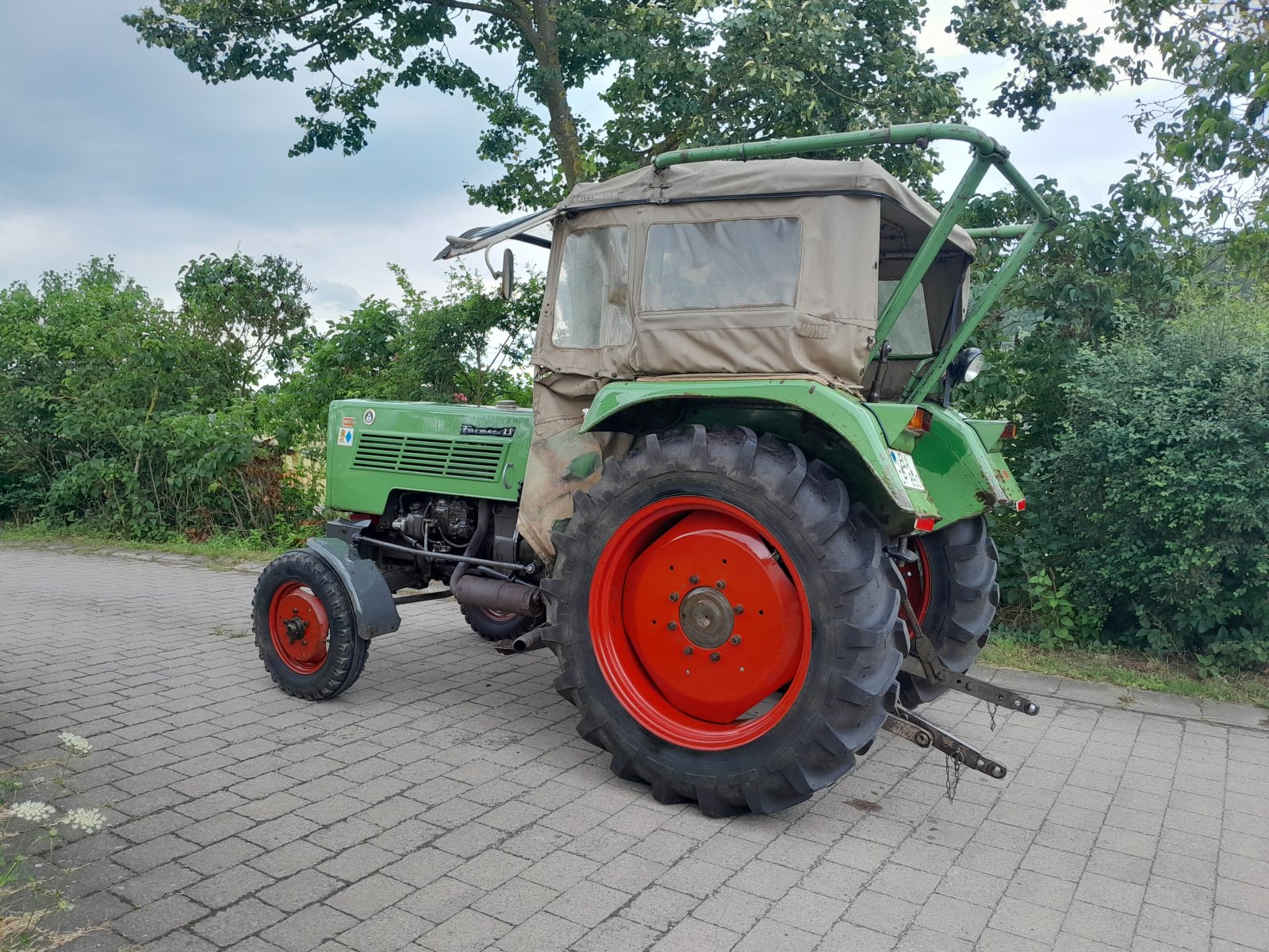 Traktor типа Fendt Farmer 2 S, Gebrauchtmaschine в Walsdorf (Фотография 1)
