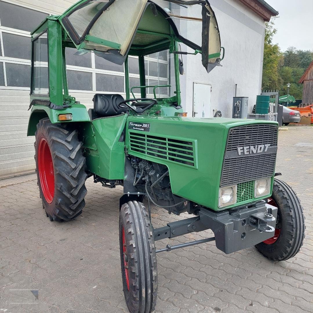 Traktor of the type Fendt Farmer 200 S, Gebrauchtmaschine in Kleinlangheim - Atzhausen (Picture 1)