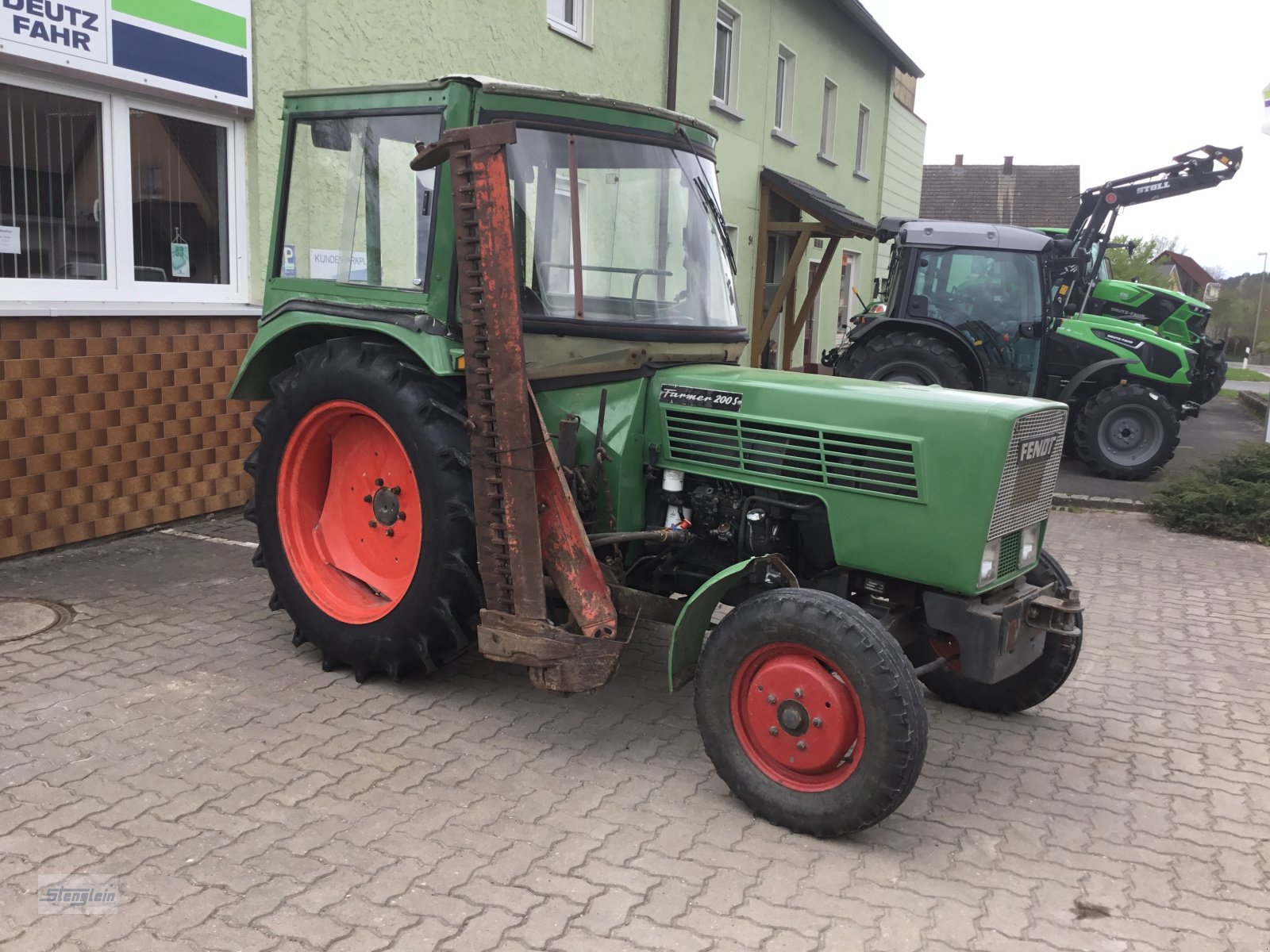 Traktor типа Fendt Farmer 200 S, Gebrauchtmaschine в Kasendorf (Фотография 1)