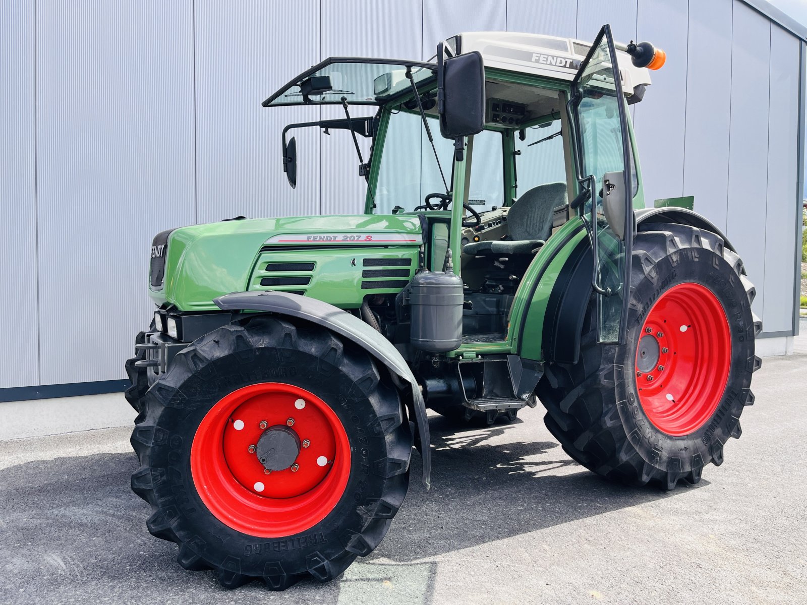 Traktor typu Fendt Farmer 207 S, Gebrauchtmaschine v Falkenstein (Obrázok 1)