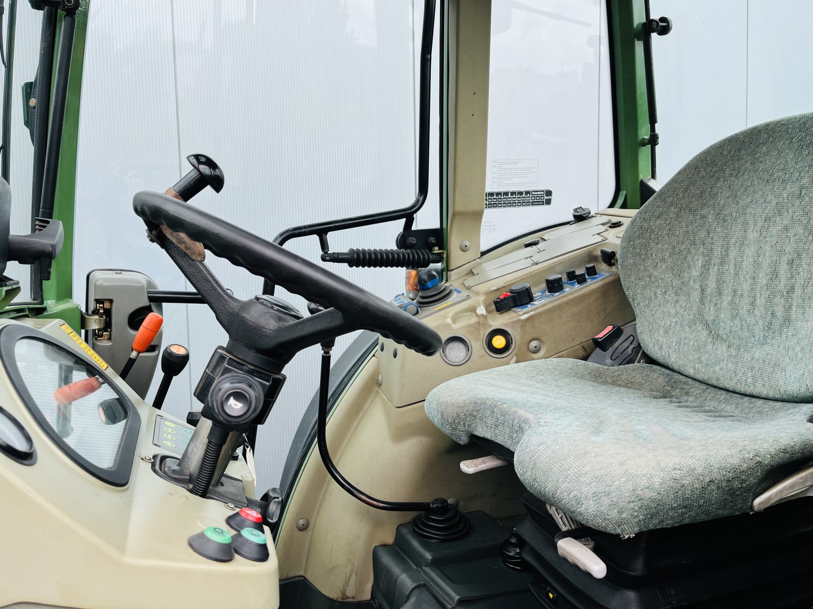 Traktor van het type Fendt Farmer 207 S, Gebrauchtmaschine in Falkenstein (Foto 9)