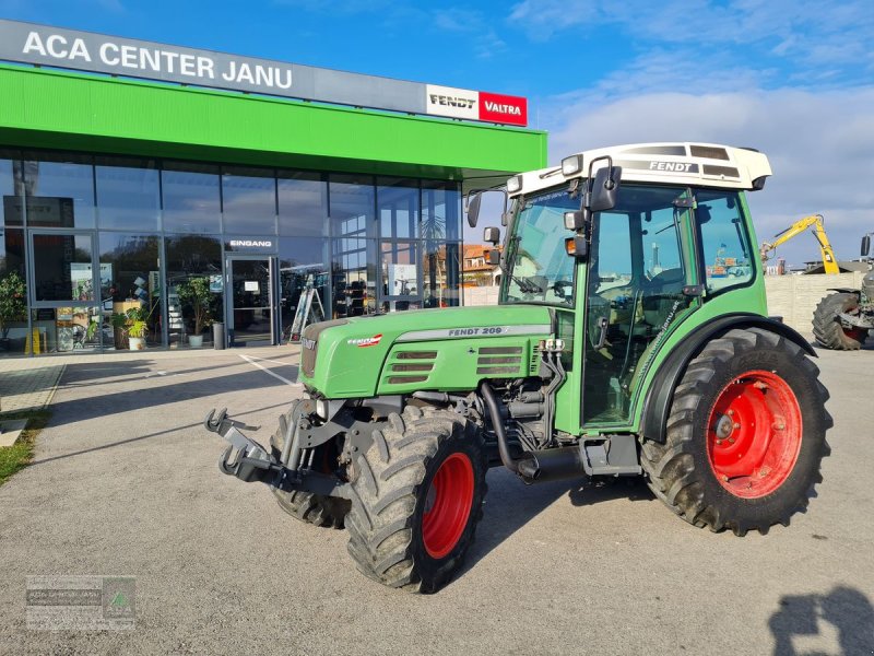 Traktor del tipo Fendt Farmer 209 FA, Gebrauchtmaschine In Gerasdorf (Immagine 1)