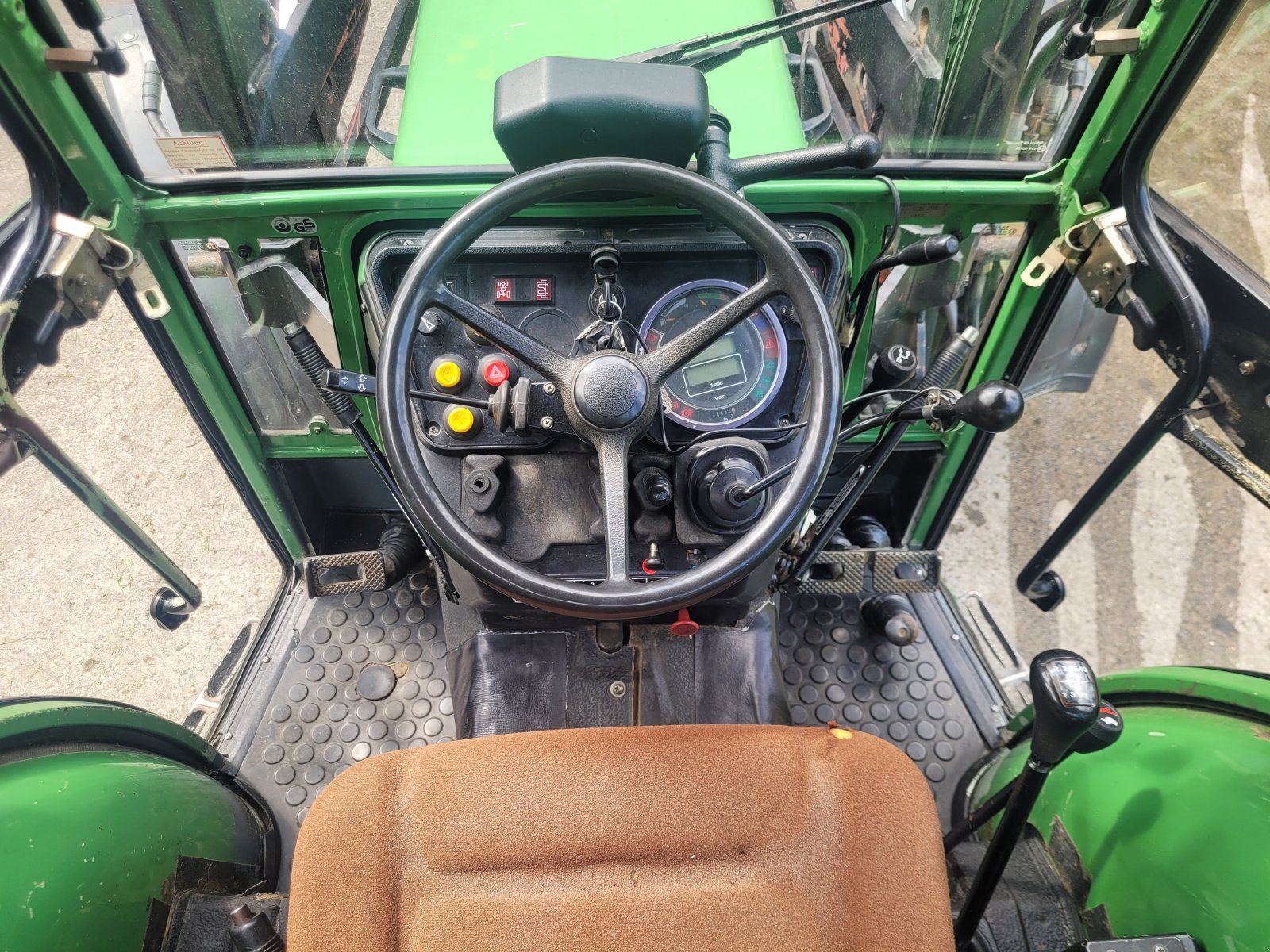 Traktor Türe ait Fendt Farmer 275 SA, Gebrauchtmaschine içinde Gortipohl (resim 3)