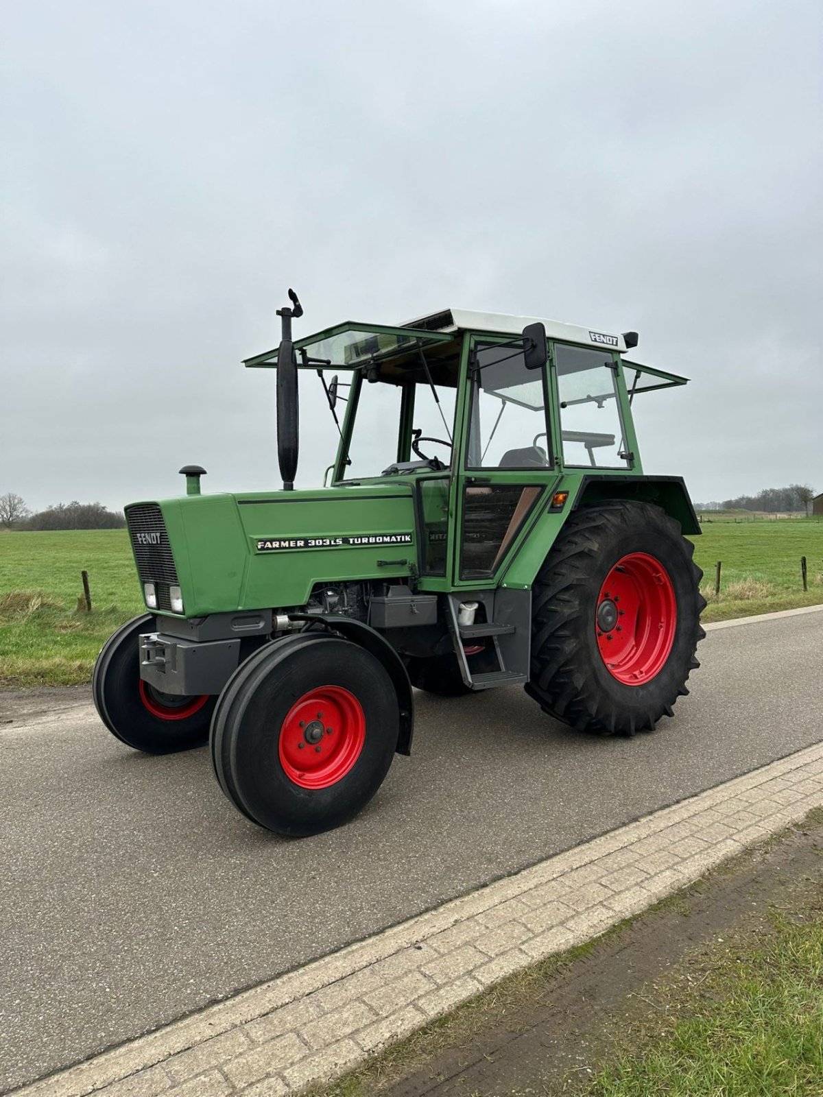 Traktor του τύπου Fendt Farmer 303 LS, Gebrauchtmaschine σε zwolle (Φωτογραφία 1)