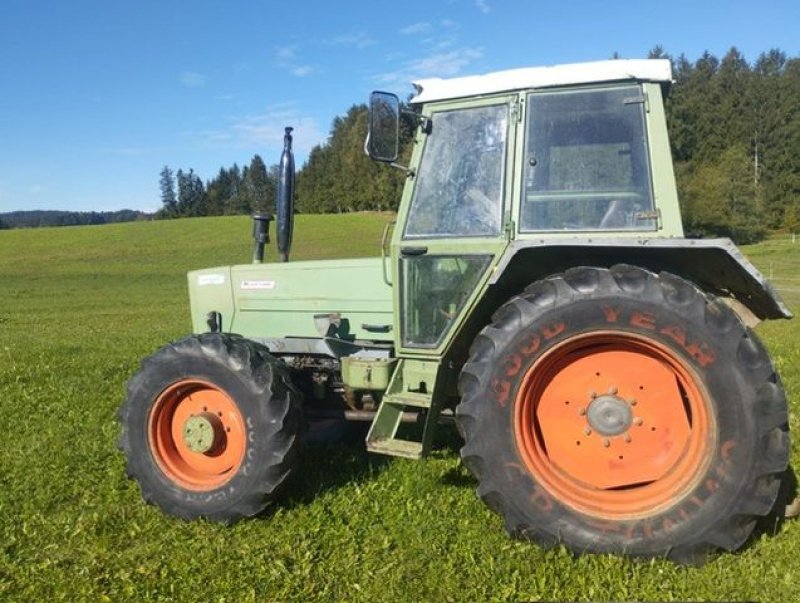 Traktor des Typs Fendt Farmer 305 LS  40 km/h, Gebrauchtmaschine in NATTERNBACH (Bild 3)