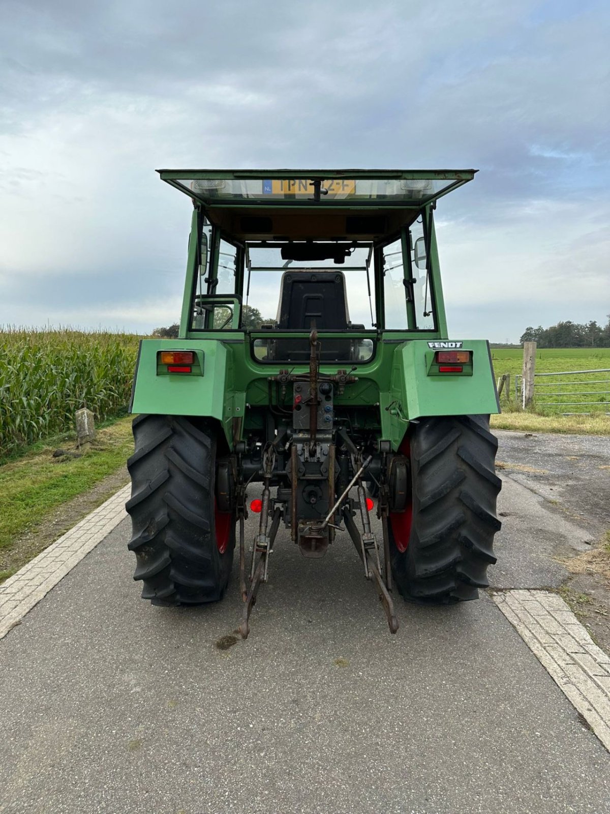 Traktor des Typs Fendt Farmer 305 LS, Gebrauchtmaschine in zwolle (Bild 3)