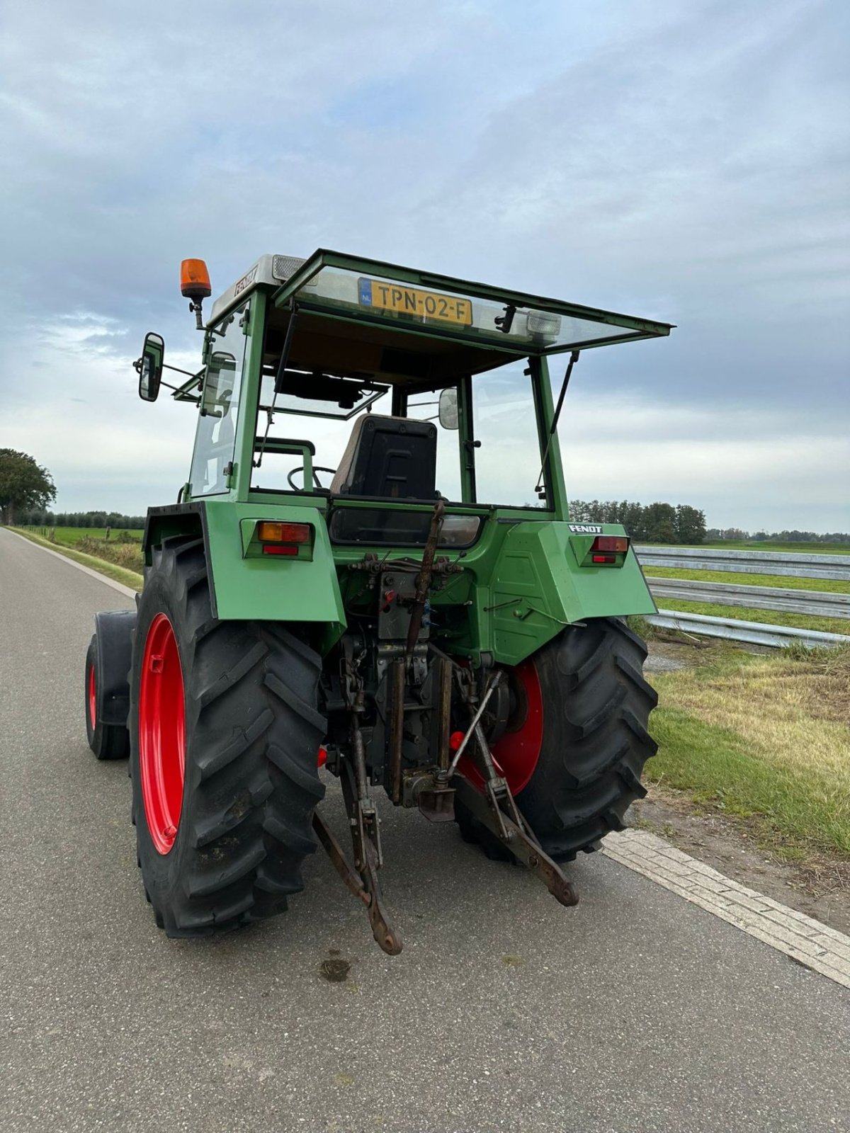 Traktor Türe ait Fendt Farmer 305 LS, Gebrauchtmaschine içinde zwolle (resim 4)