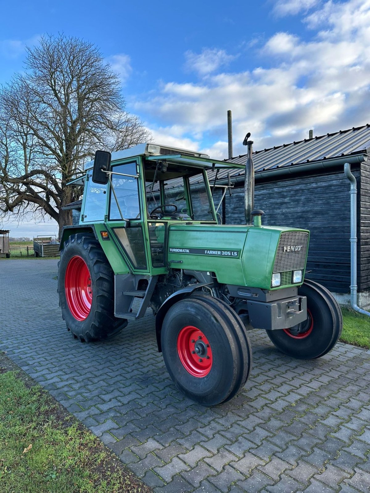 Traktor del tipo Fendt Farmer 305 LS, Gebrauchtmaschine In zwolle (Immagine 2)