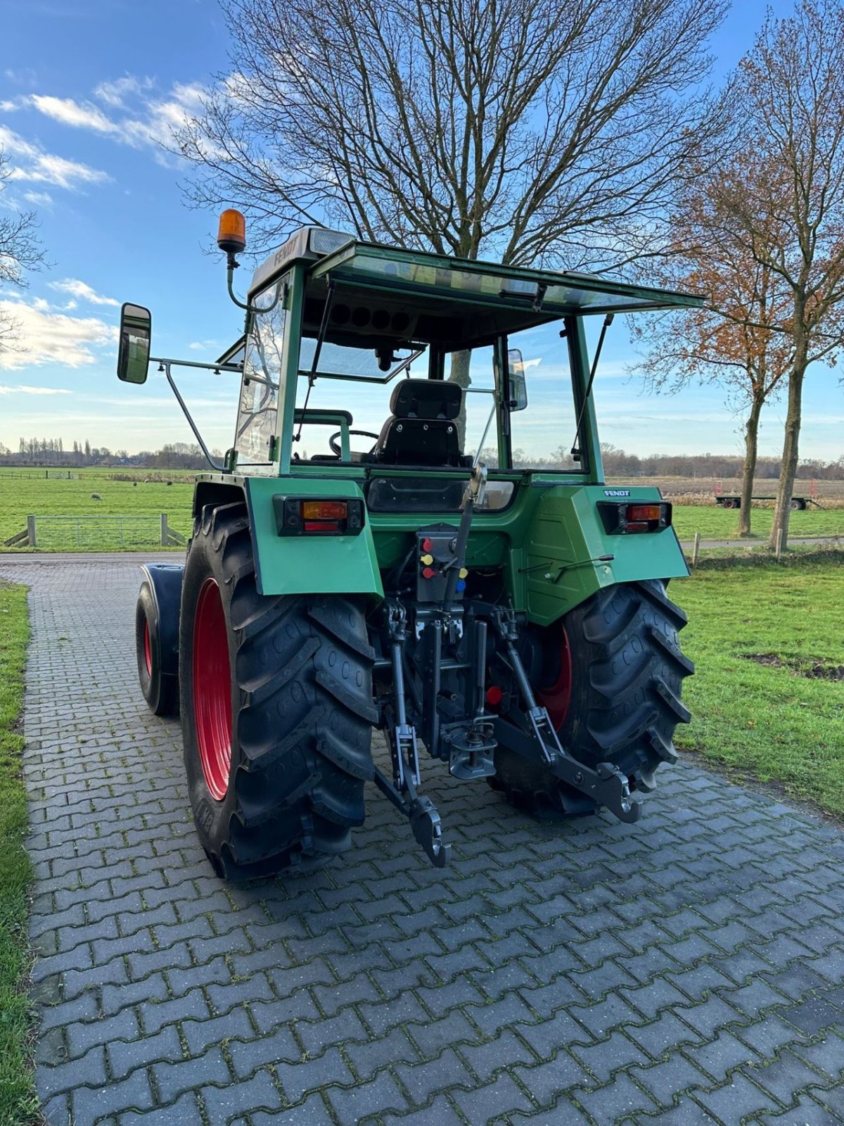 Traktor del tipo Fendt Farmer 305 LS, Gebrauchtmaschine In zwolle (Immagine 4)