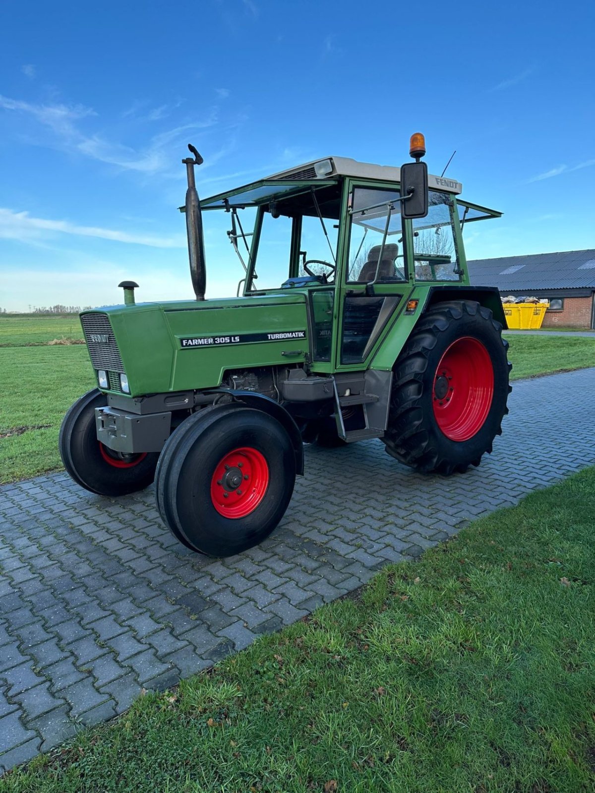 Traktor del tipo Fendt Farmer 305 LS, Gebrauchtmaschine In zwolle (Immagine 1)