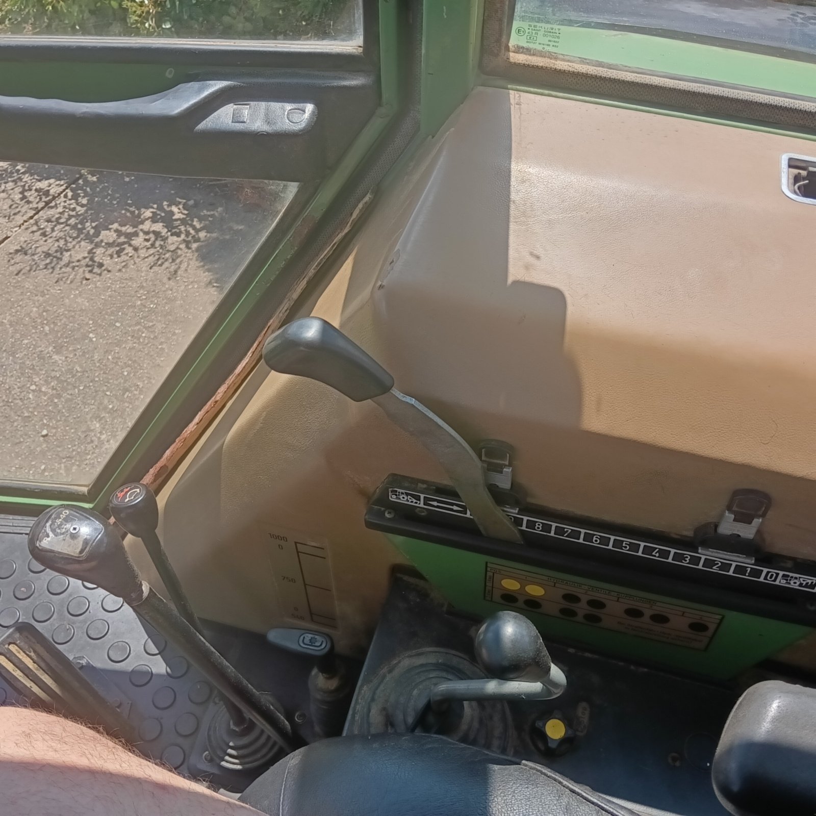 Traktor of the type Fendt Farmer 308 LSA, Gebrauchtmaschine in Aufhausen (Picture 10)