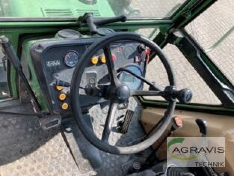 Traktor typu Fendt FARMER 308 LSA, Gebrauchtmaschine w Olfen  (Zdjęcie 9)