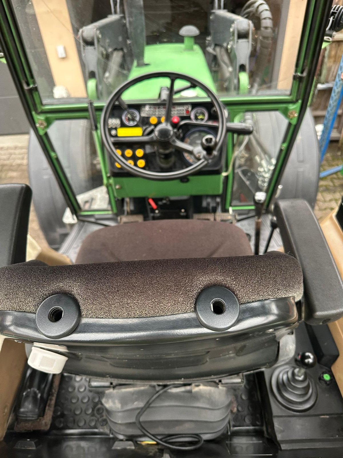 Traktor del tipo Fendt Farmer 308 LSA, Gebrauchtmaschine In Oberornau (Immagine 9)