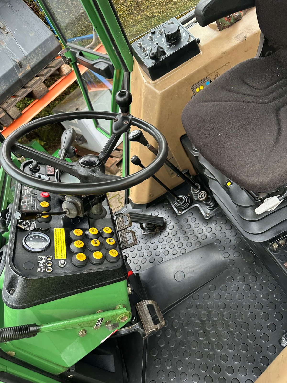 Traktor del tipo Fendt Farmer 308 LSA, Gebrauchtmaschine In Oberornau (Immagine 12)