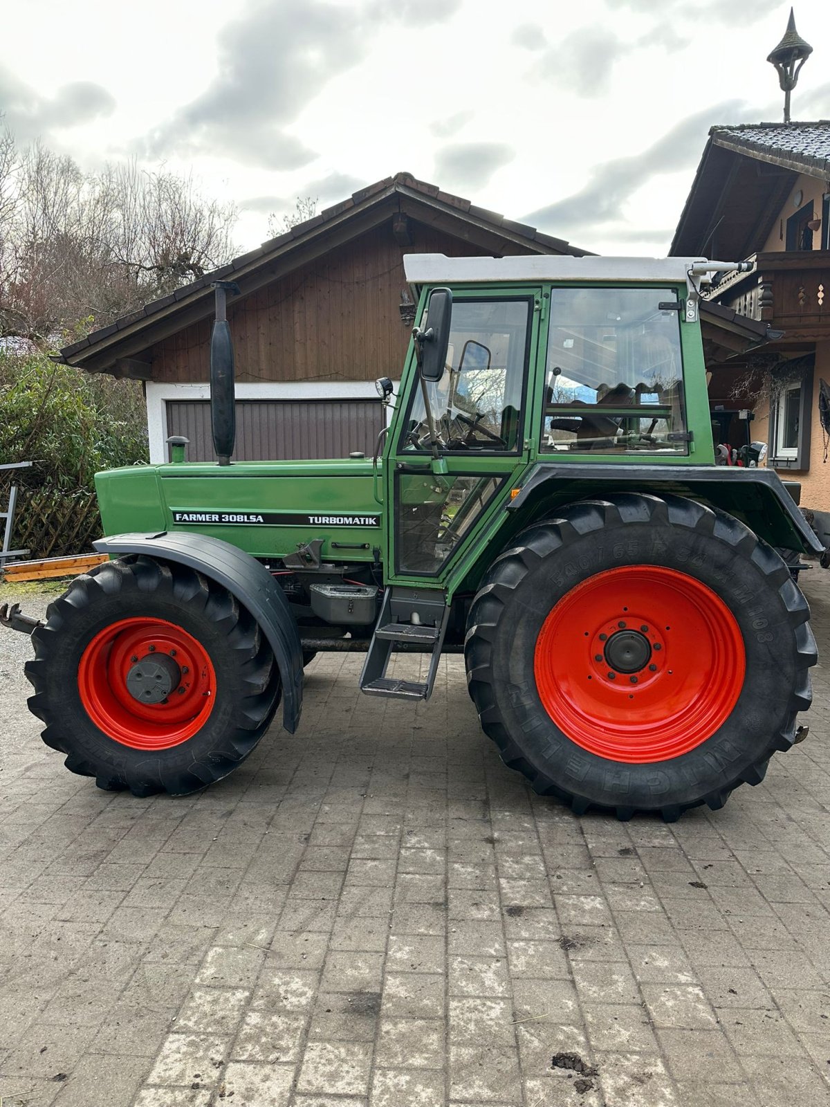 Traktor del tipo Fendt Farmer 308 LSA, Gebrauchtmaschine In Oberornau (Immagine 2)