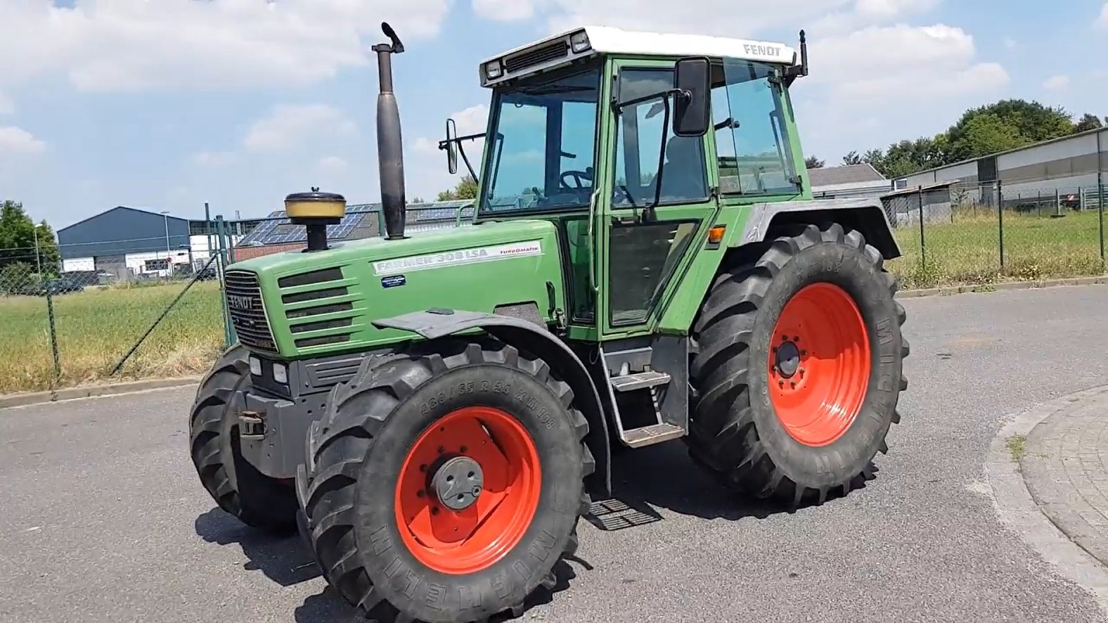 Traktor типа Fendt Farmer 308 LSA, Gebrauchtmaschine в Casic (Фотография 1)