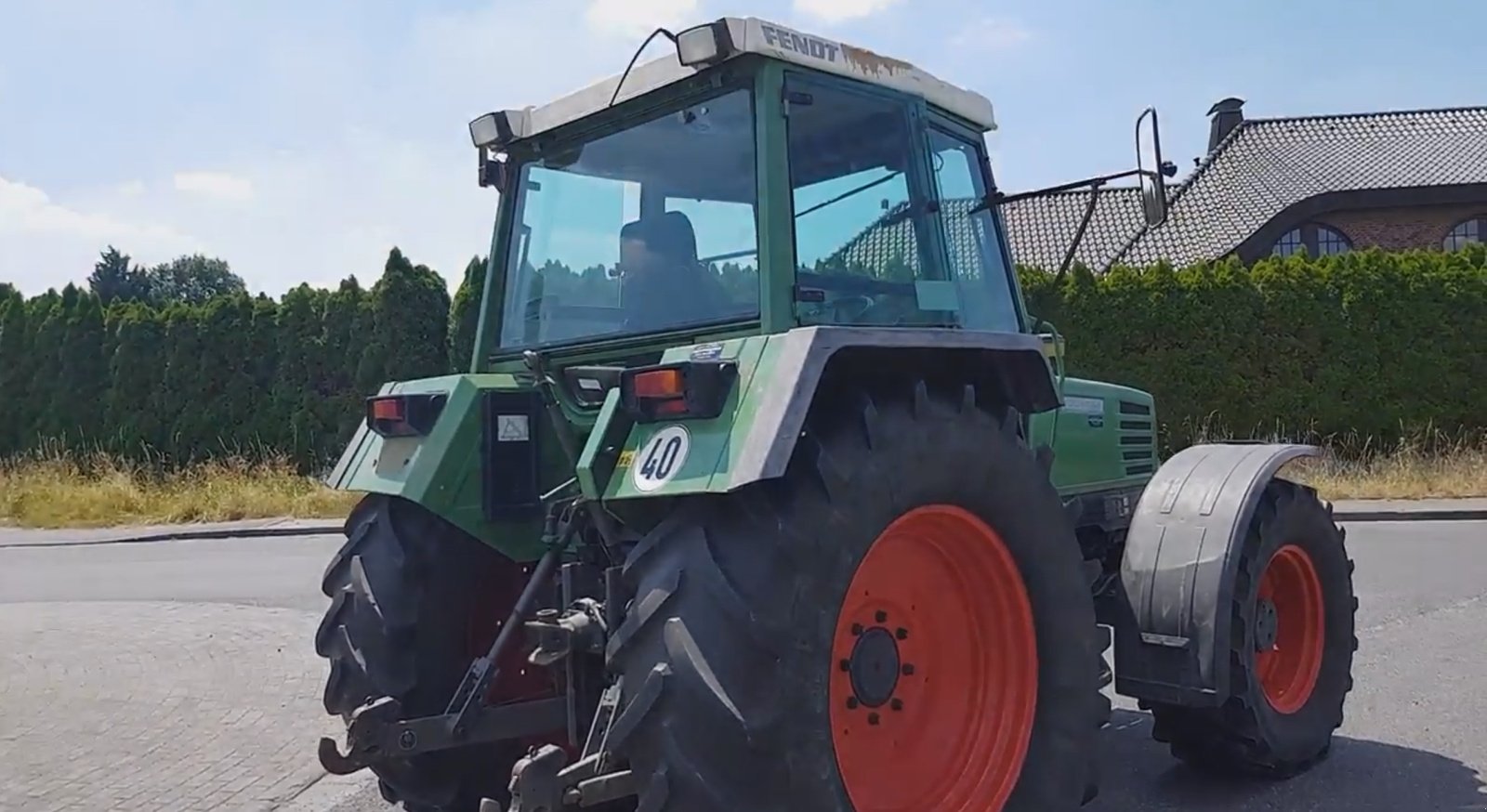 Traktor του τύπου Fendt Farmer 308 LSA, Gebrauchtmaschine σε Casic (Φωτογραφία 5)