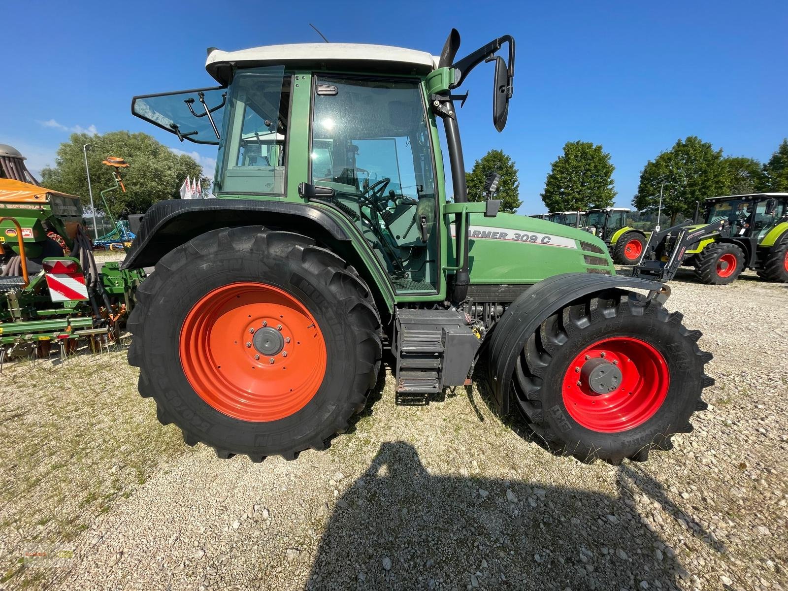 Traktor des Typs Fendt Farmer 309 C, Gebrauchtmaschine in Langenau (Bild 2)