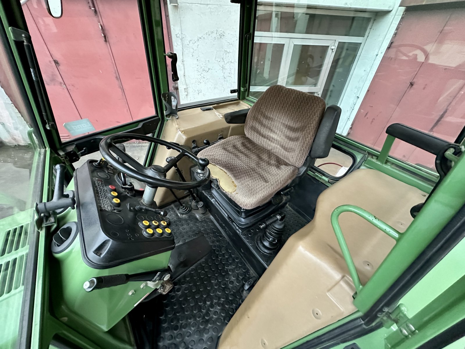 Traktor des Typs Fendt Farmer 309 LSA, FH, 7.700 h ( kein 306 308 310 ), Gebrauchtmaschine in Weimar/Hessen (Bild 14)