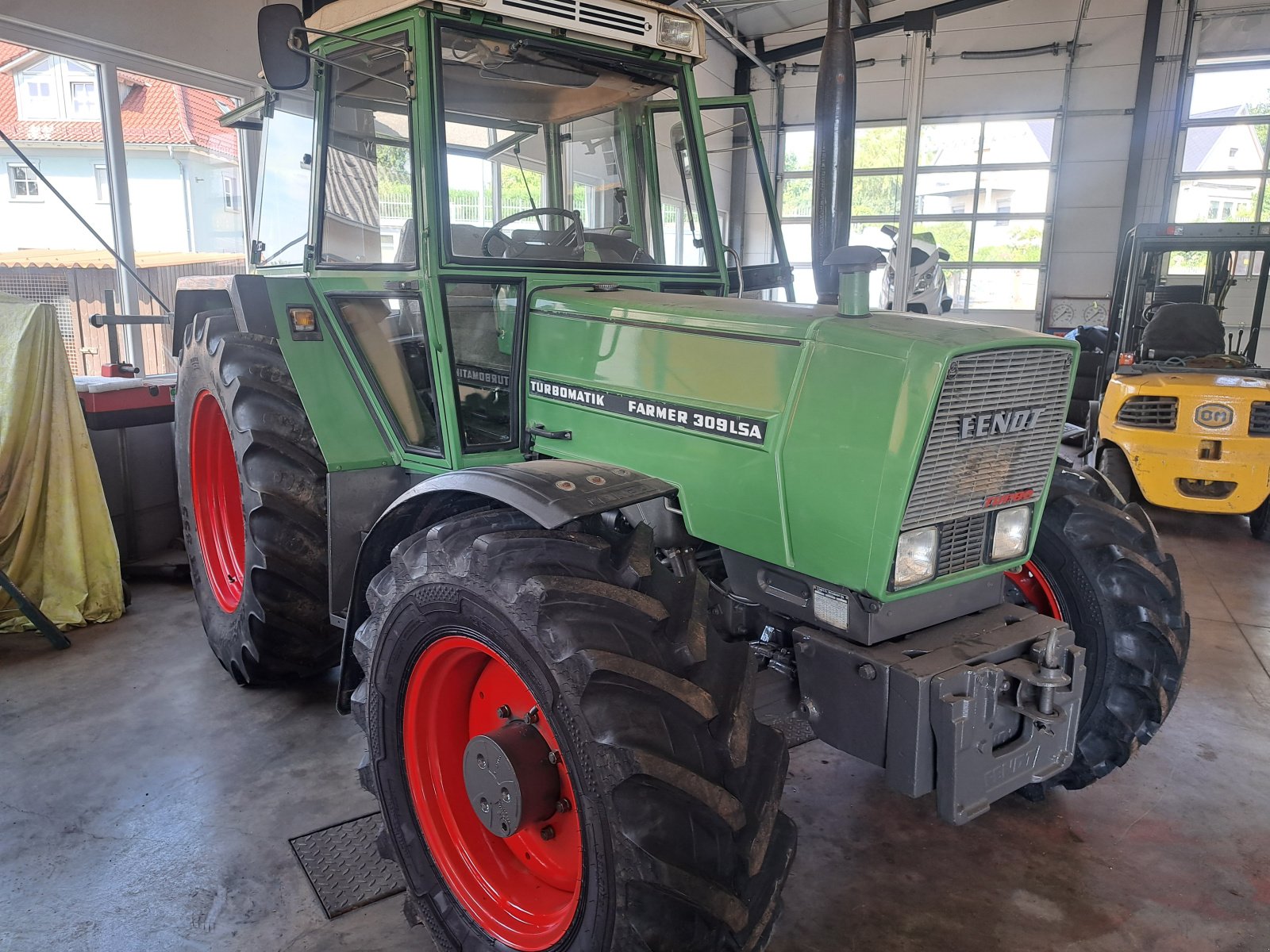 Traktor типа Fendt Farmer 309 LSA, Gebrauchtmaschine в Moosbach (Фотография 3)