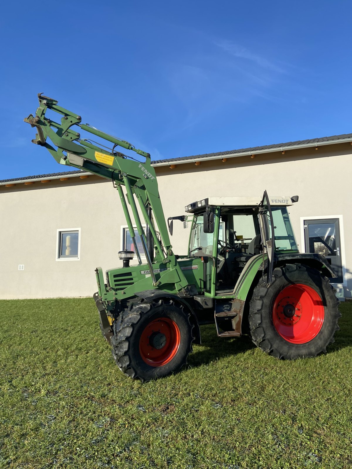 Traktor typu Fendt Farmer 309, Gebrauchtmaschine w Hemau (Zdjęcie 2)