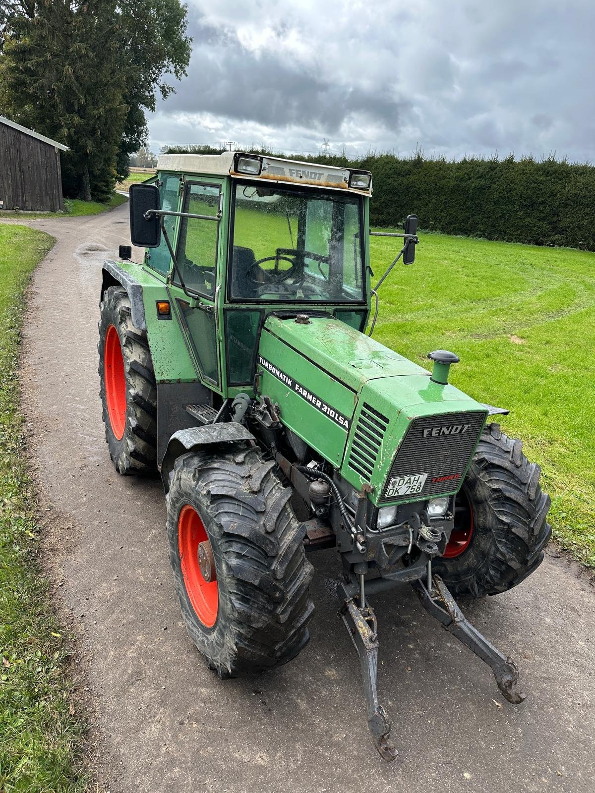 Traktor типа Fendt Farmer 310 LSA, Gebrauchtmaschine в Bergkirchen (Фотография 8)