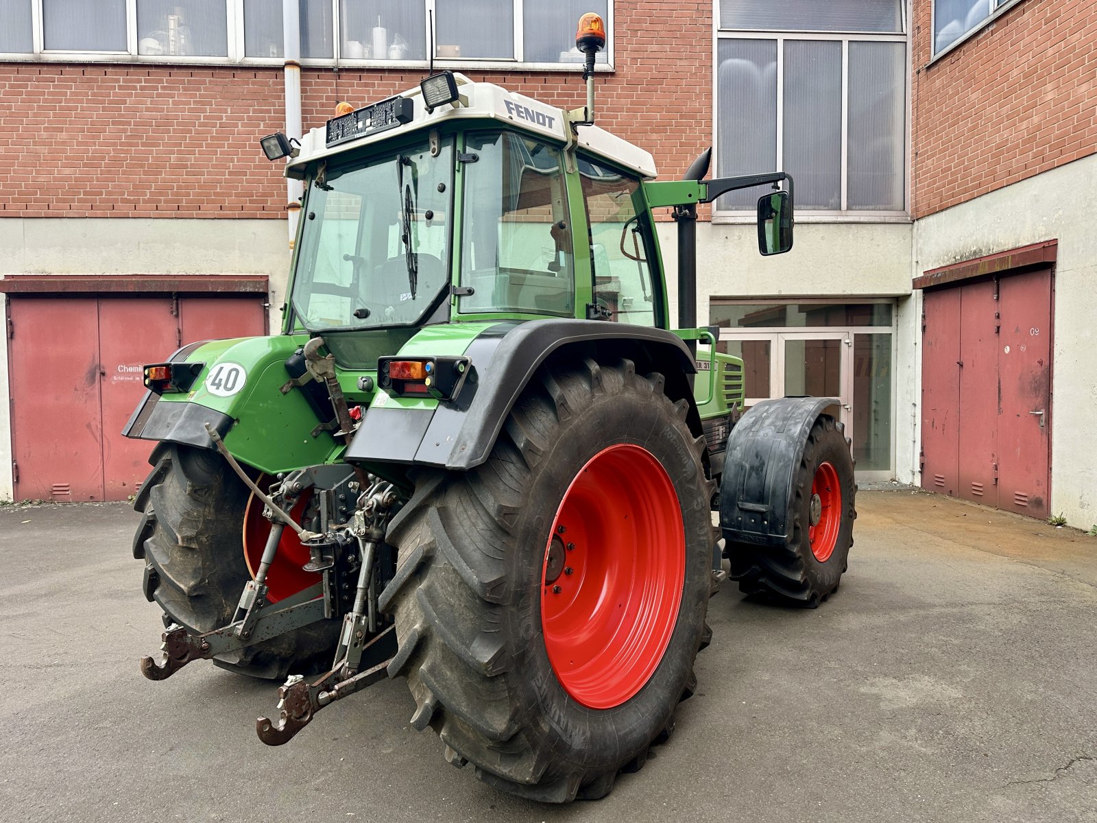 Traktor tip Fendt Farmer 311, FH, Klima, DL, gef. VA (kein 310 312 510 511 512), Gebrauchtmaschine in Weimar/Hessen (Poză 8)